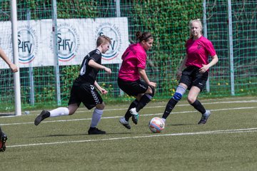 Bild 30 - B-Juniorinnen Pokalfinale SV Henstedt Ulzburg - SG Holstein Sued : 2:0